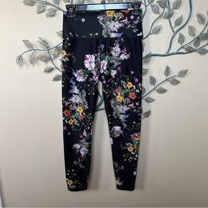 Sage Collective Black Floral Leggings M